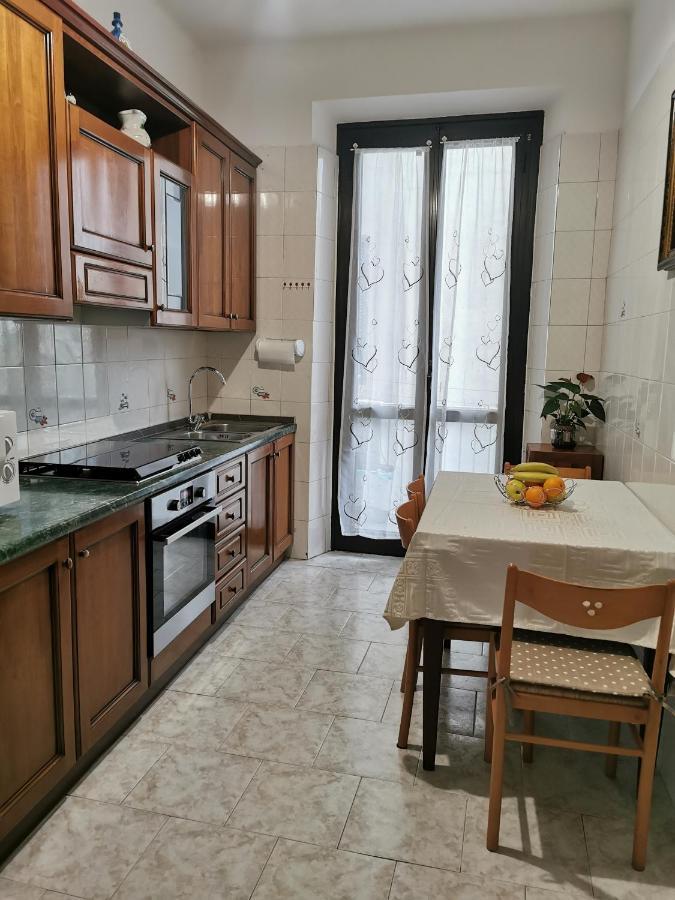 Splendido Appartamento In Zona Centrale Alessandria Exterior photo