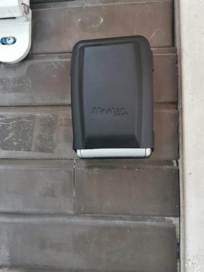 Splendido Appartamento In Zona Centrale Alessandria Exterior photo