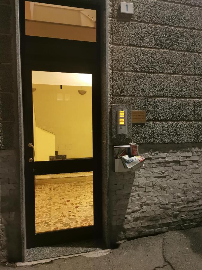 Splendido Appartamento In Zona Centrale Alessandria Exterior photo