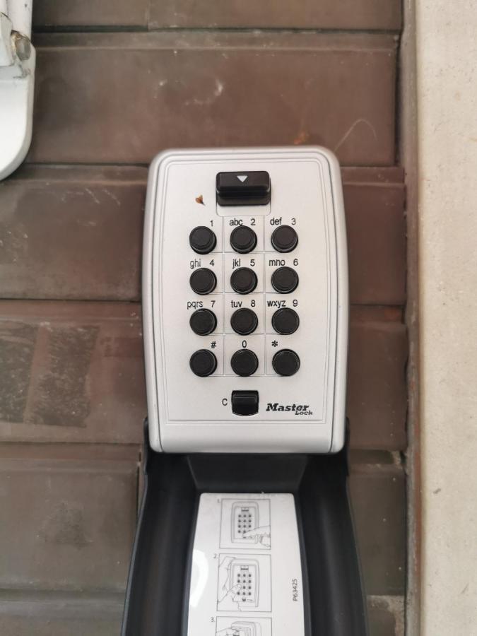 Splendido Appartamento In Zona Centrale Alessandria Exterior photo